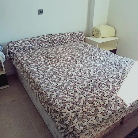 아파트 Kuzine Garden